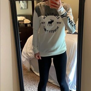 Abercrombie light sweatshirt